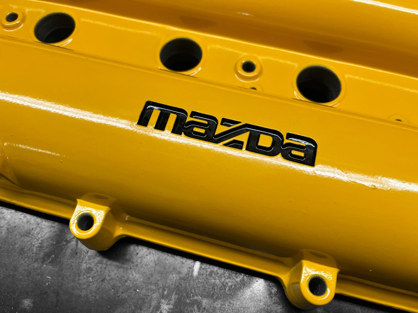 1990-1993 MAZDA MIATA MX-5 1.6 ENGINE VALVE COVER Power Coated Yellow OEM