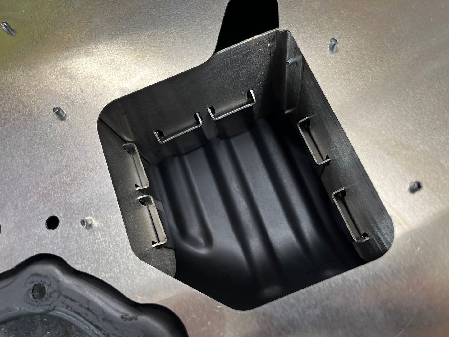 2UZ-FE 4.7 VVTI Toyota Tundra Sequoia GX LX 470 Middle Sump Oil Pan Baffle Anti Oil Starvation Upgrade
